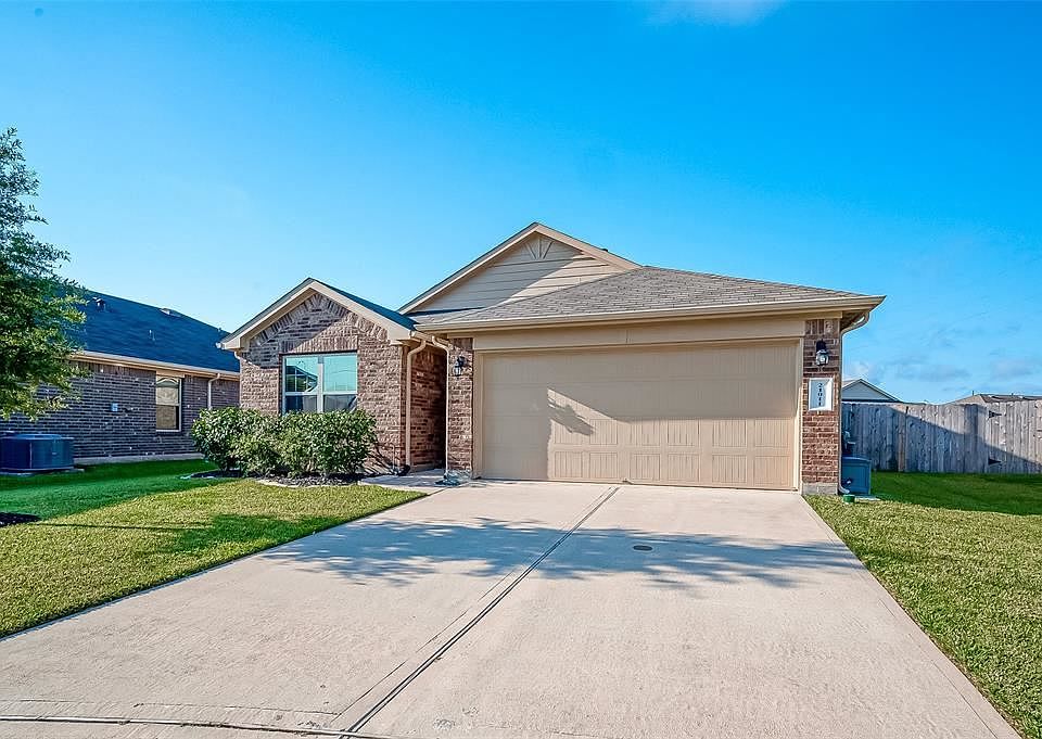 1st image of 21011 Whitehaven Bluff Trl