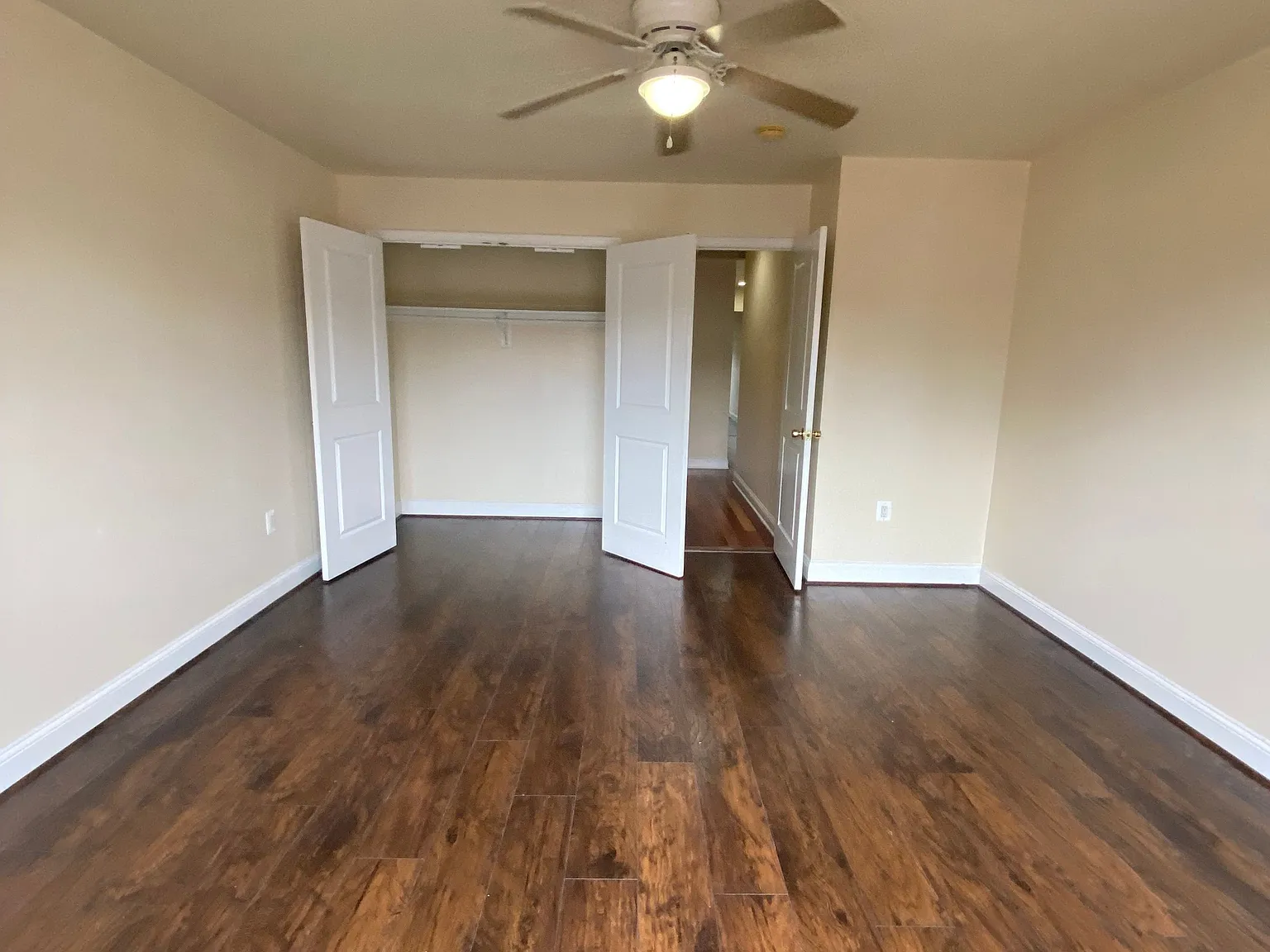 4 bed, $2,000 — Photo 3