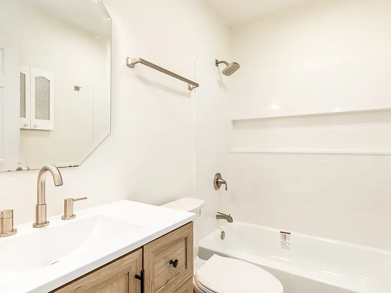 2511 Patriot Way #B — Photo 8