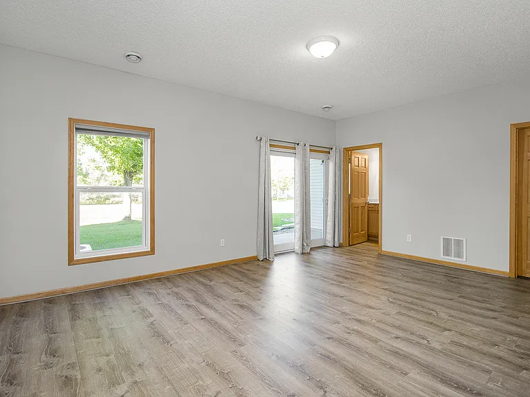 2434 Elianna Dr — Photo 33