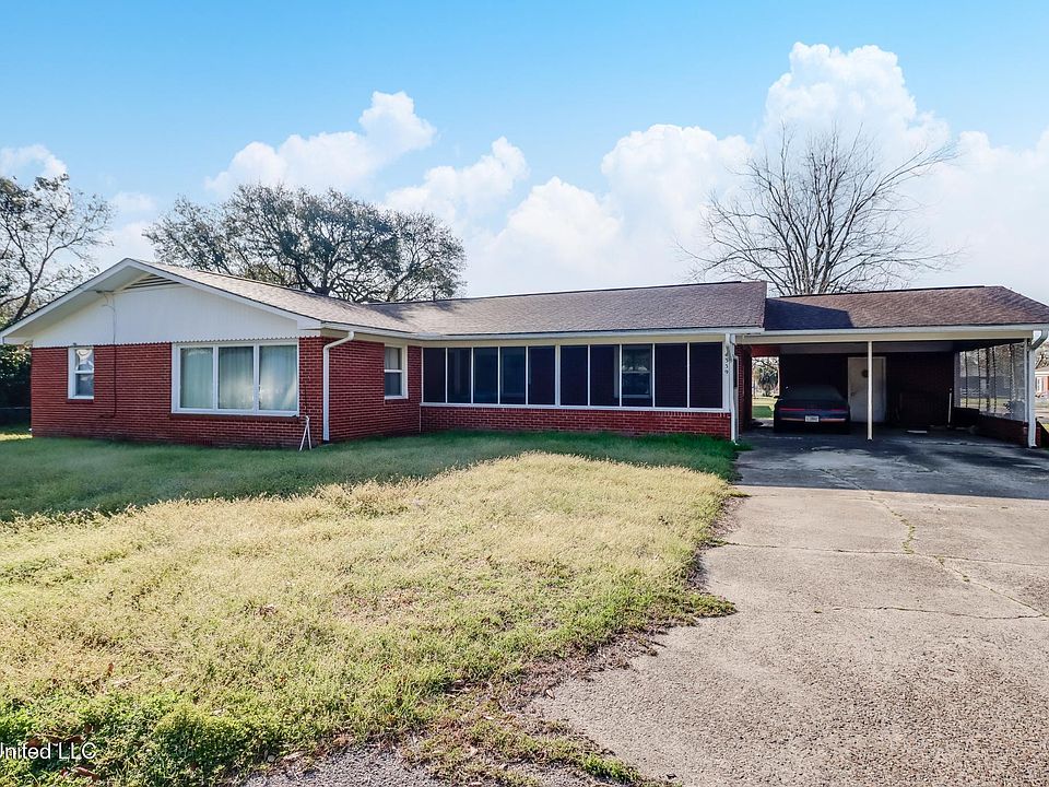 mayte♡ 4339 Main St, Brown City, MI 48416 | MLS #20250016052 | Zillow