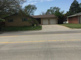 1007 Fleming St, Garden City, KS 67846