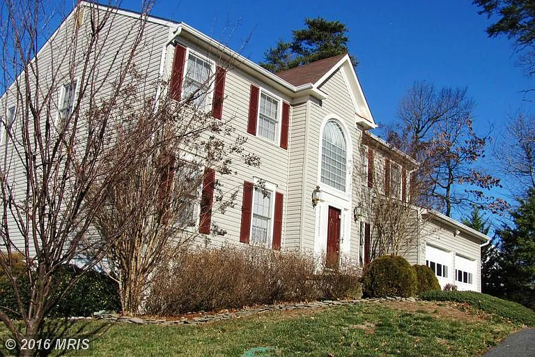 9 Dorchester Ct photo 1