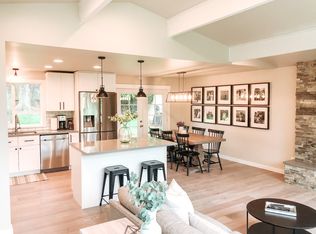 22814 Atlas Rd, Bothell, WA 98021