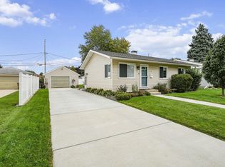 8543 20th Ave, Kenosha, WI 53143