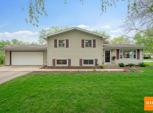 717 Roby Rd, Stoughton, WI 53589