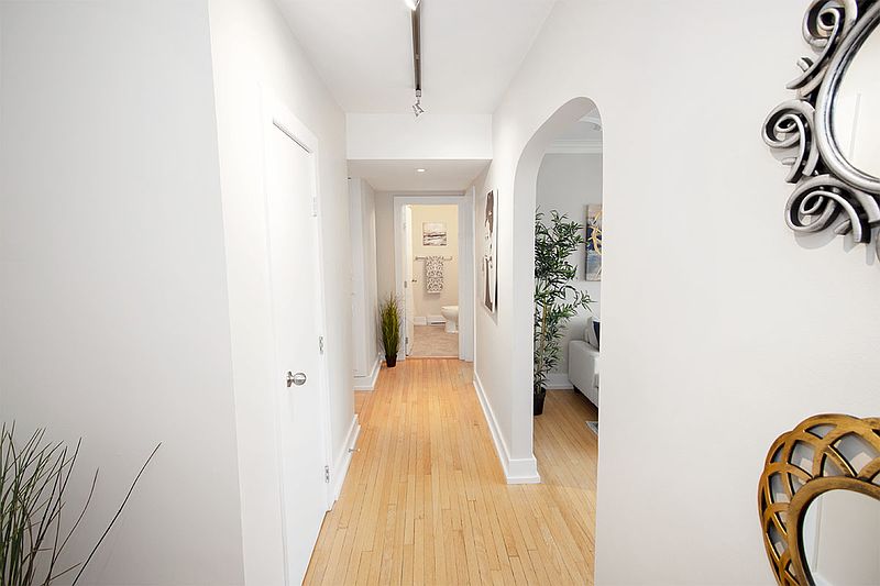 Winnipeg Apartment for rent - 2 Bedrooms — photo 12