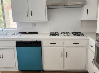 217 S Arnaz Dr #202, Beverly Hills, CA 90211