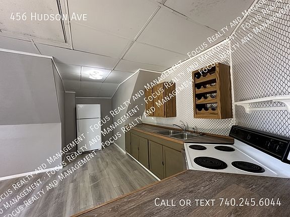 3rd image of 456 Hudson Ave