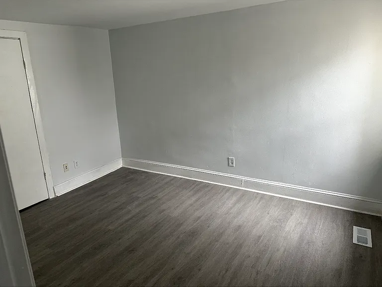 332 N Preston St #2 — Photo 4