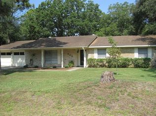 505 Rhodes Rd, Victoria, TX 77904