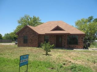 2401 Knox St, Uvalde, TX 78801