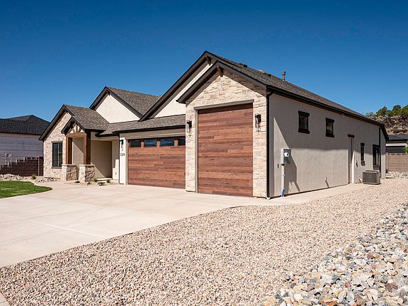 4th image of 2324 S Eagle Ridge Dr