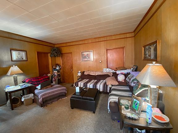 3rd image of 200 Albers St Lot 32