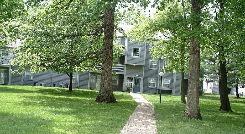 1st image of 3125 Courthouse Dr W APT 1D