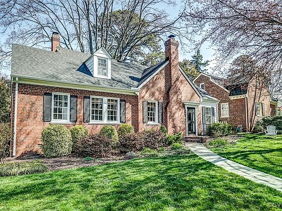5th image of 4302 N Ashlawn Dr