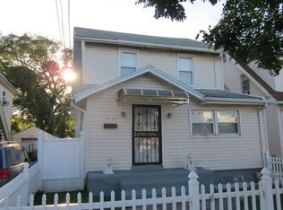 97-12 222nd St, Queens Village, NY 11429