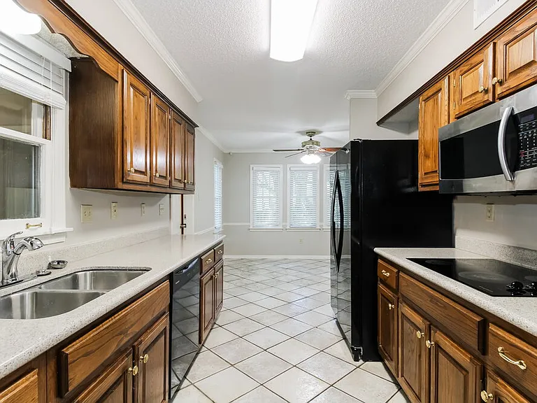 7695 Stout Rd — Photo 8