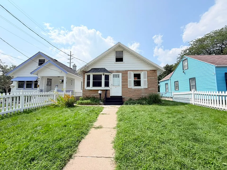 905 Coventry Ave