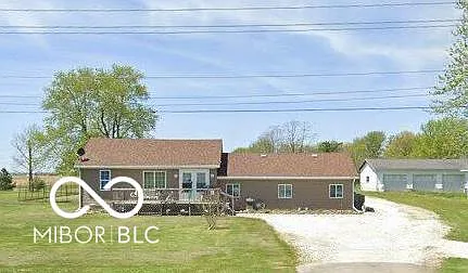 15945 N State Road 9 photo 1