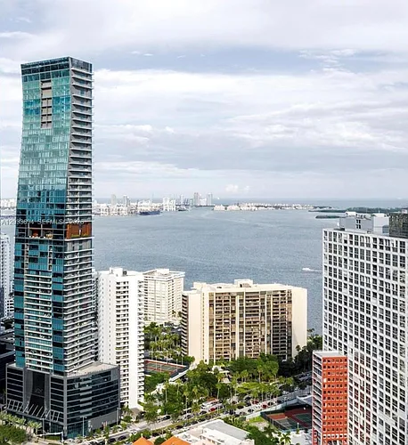 1451 Brickell Ave Photo 1
