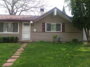 207 Granada Rd, Carpentersville, IL 60110