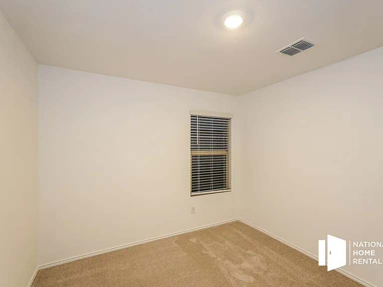 1016 Cencerro Ln — Photo 12