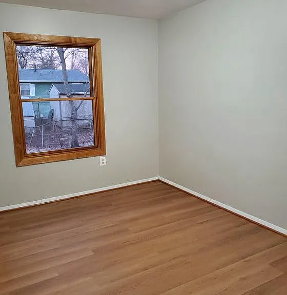 1321 Greyswood Rd — Photo 11