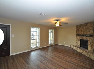 625 Reinhard St, Rosenberg, TX 77471