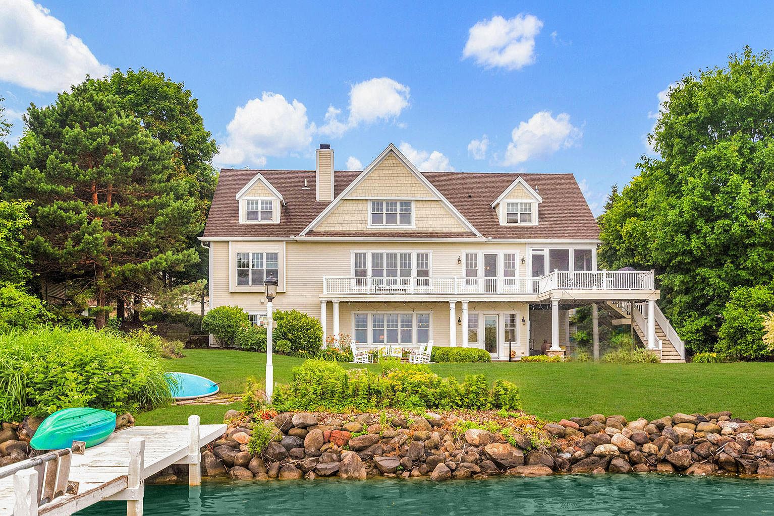 W393N5888 Mary Ln, Oconomowoc, WI 53066 Zillow