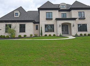 6590 Pattys Pl, Cincinnati, OH 45248