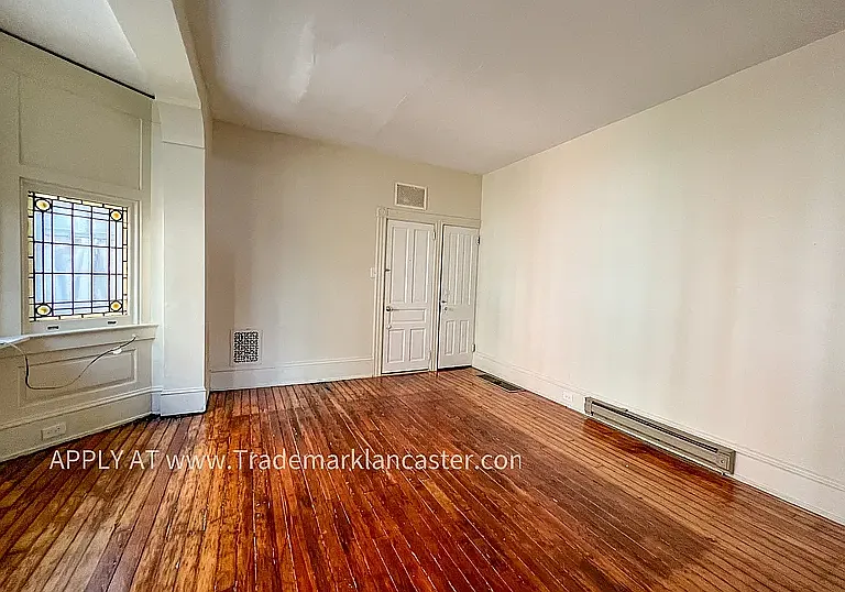 132 College Ave #1 — Photo 5