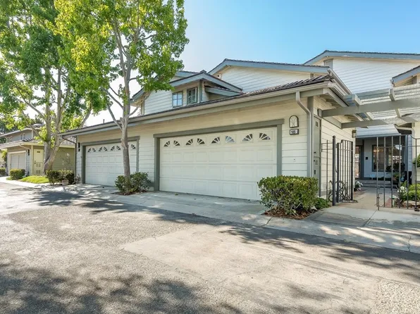 18 Malaga Pl E, Manhattan Beach, CA 90266