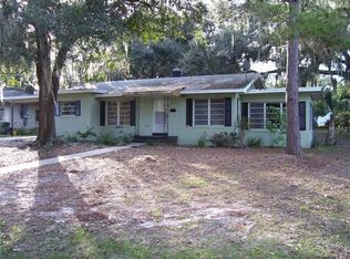 1607 Lakeview Ave, Leesburg, FL 34748