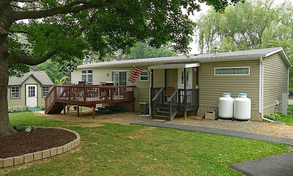2nd image of 137 Meadow Valley Rd Trailer 55