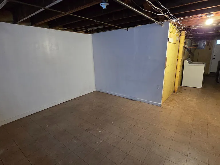 3342 Ashville St — Photo 9