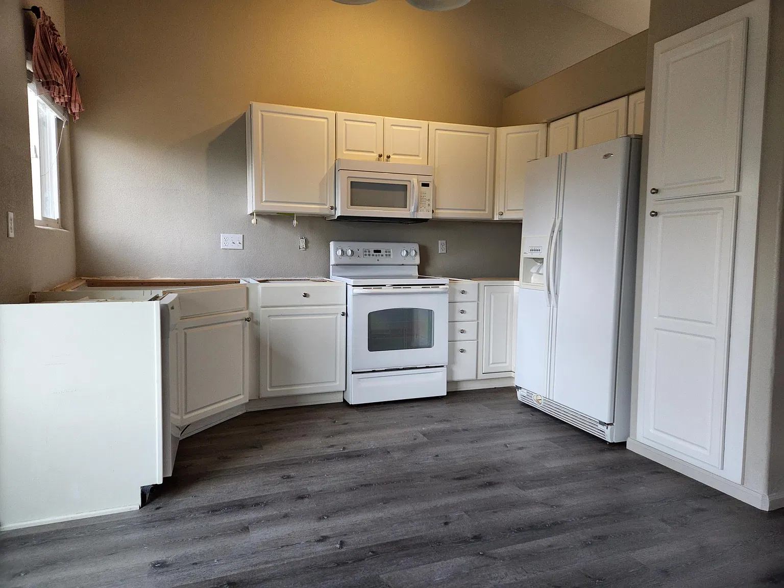 21835 Silver Meadow Cir — Photo 3