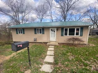 221 Walker Rd, Follansbee, WV 26037