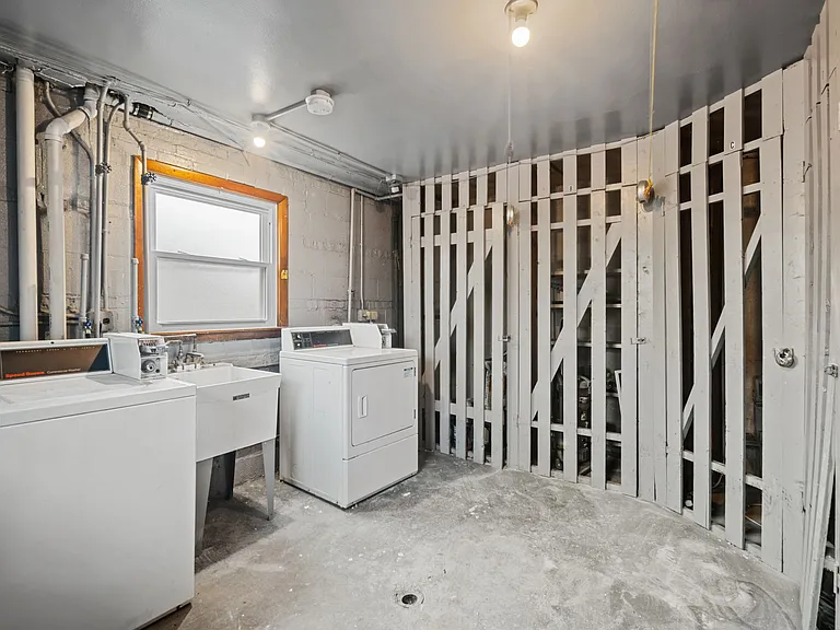 2511 W 111th St #3W-6 — Photo 14