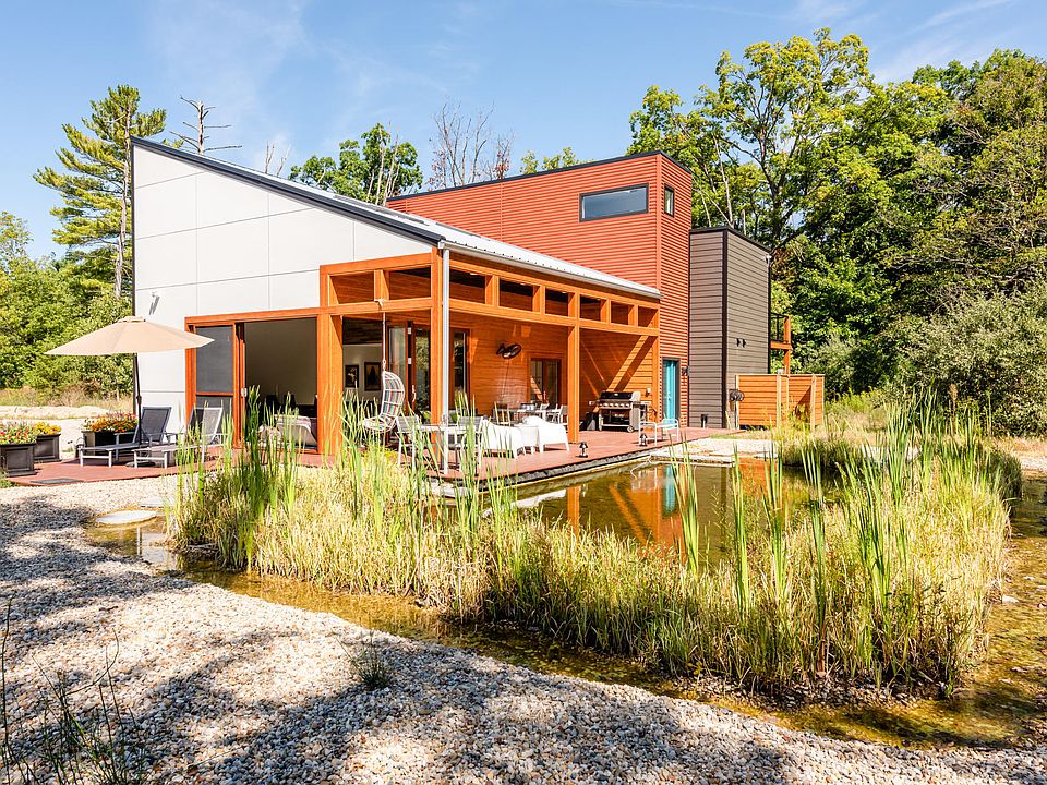 1st image of 3992 Willow Dr