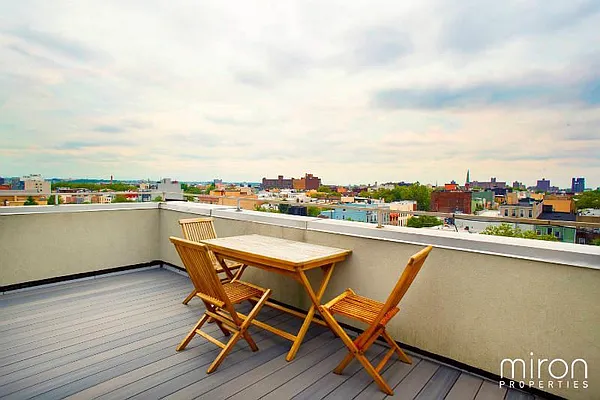 Sold by Miron Properties | media 6
