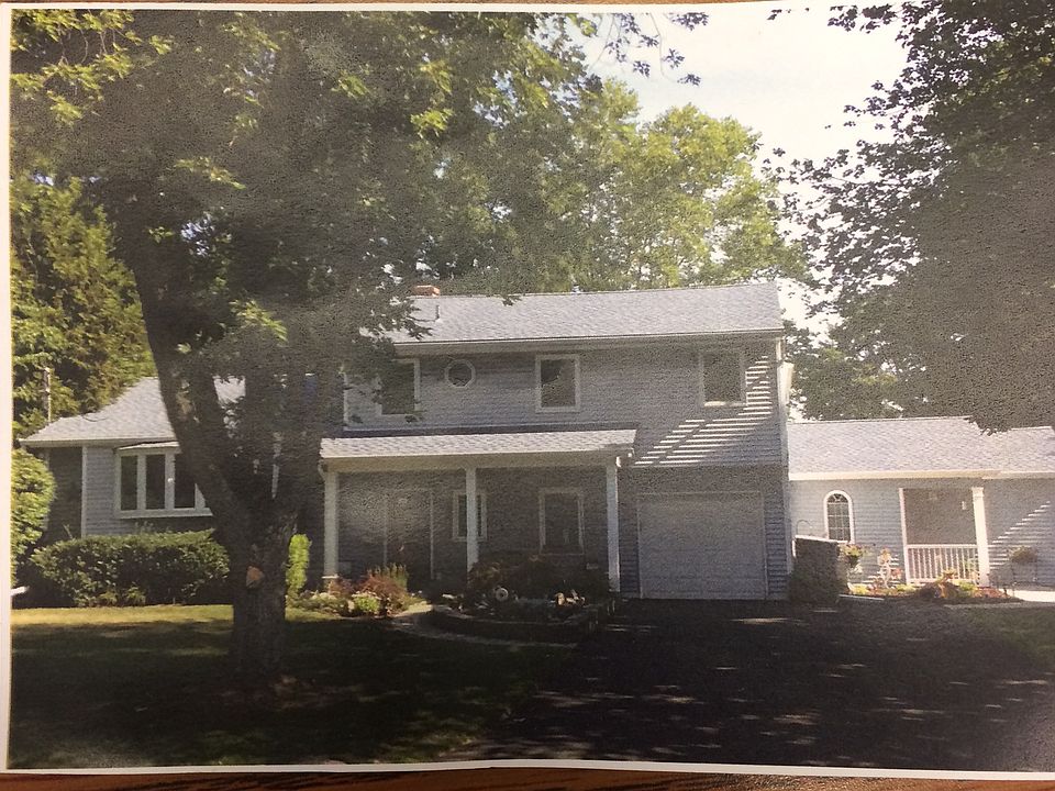 1st image of 3 Nancy Dr