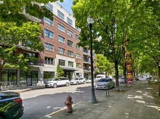 821 NW 11th Ave APT 609, Portland, OR