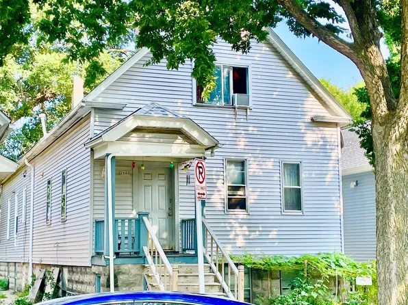 2560 S 12th STREET, Milwaukee, WI 53215