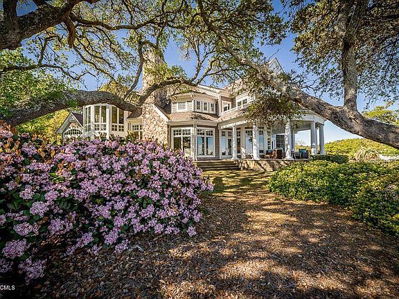 3rd image of 111 Sea Trace Ln