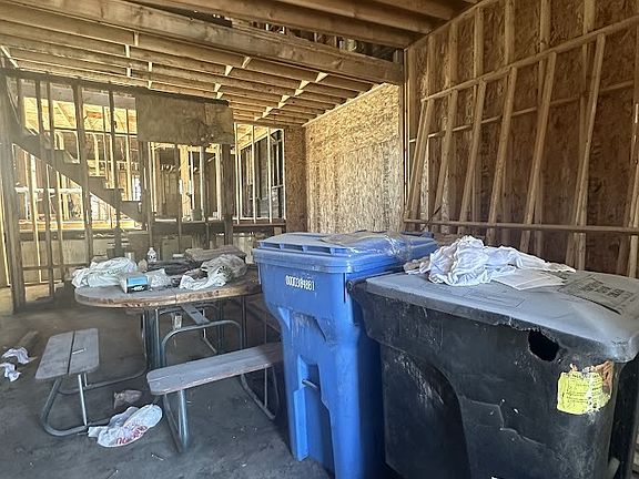 5th image of 13450 S Brandon Ave