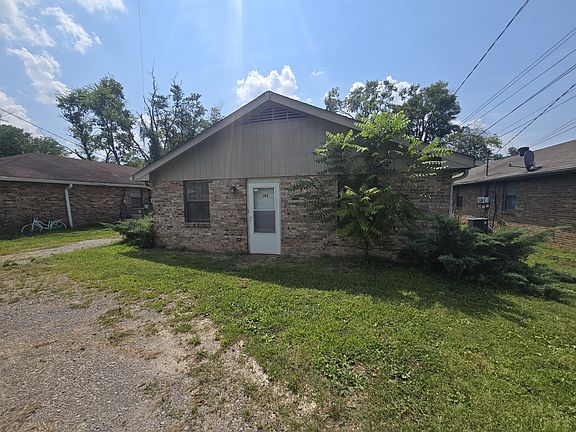 2nd image of 126 Lanier Dr