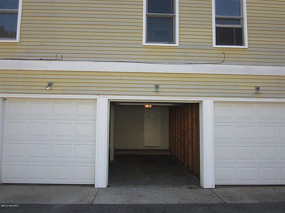 3rd image of 1730 Valleywood Ct APT 2