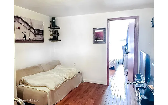 Rented by Koerner & Associates | media 24