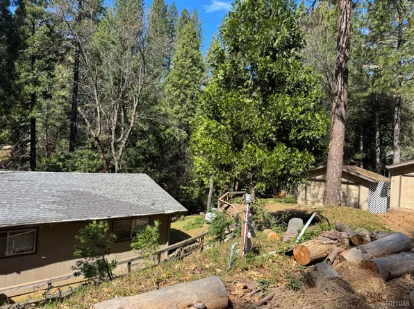 6001 Calico Ct, Pollock Pines, CA 95726